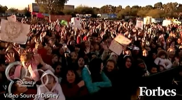 Move Over Miley Cyrus - Here Comes Demi Lovato 4922 Move Over Miley Cyrus - Here Comes Demi Lovato 4922