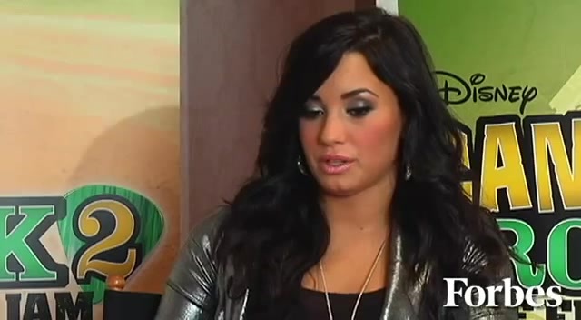 Move Over Miley Cyrus - Here Comes Demi Lovato 6676