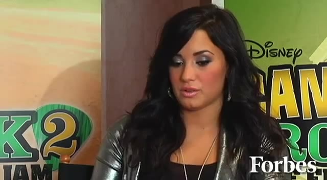 Move Over Miley Cyrus - Here Comes Demi Lovato 6691