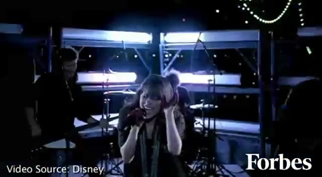 Move Over Miley Cyrus - Here Comes Demi Lovato 7822
