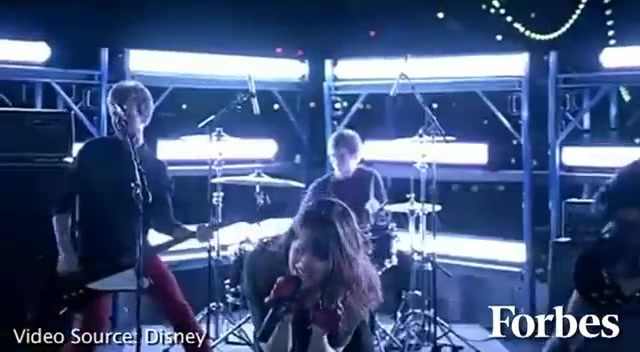 Move Over Miley Cyrus - Here Comes Demi Lovato 7871