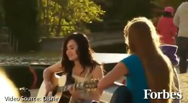 Move Over Miley Cyrus - Here Comes Demi Lovato 8192