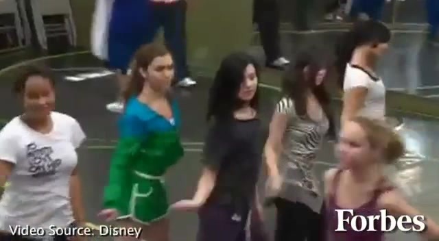 Move Over Miley Cyrus - Here Comes Demi Lovato 9076