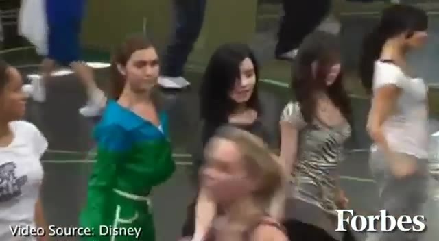 Move Over Miley Cyrus - Here Comes Demi Lovato 9099