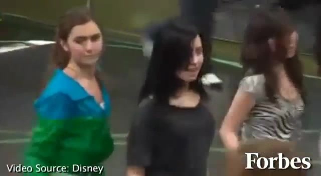 Move Over Miley Cyrus - Here Comes Demi Lovato 9129