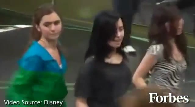 Move Over Miley Cyrus - Here Comes Demi Lovato 9132