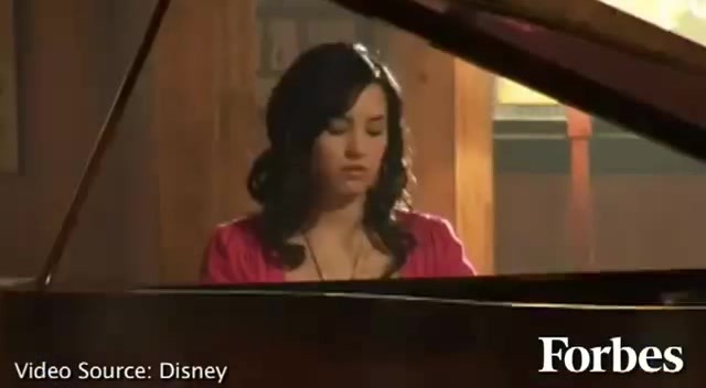 Move Over Miley Cyrus - Here Comes Demi Lovato 8403