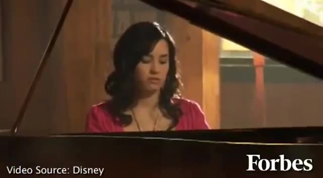 Move Over Miley Cyrus - Here Comes Demi Lovato 8435