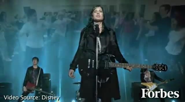 Move Over Miley Cyrus - Here Comes Demi Lovato 8901