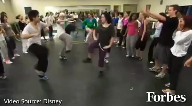 Move Over Miley Cyrus - Here Comes Demi Lovato 8922