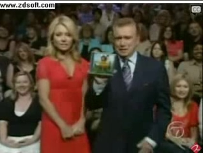 Demi Lovato-This is me(Live) with lyrics 00593