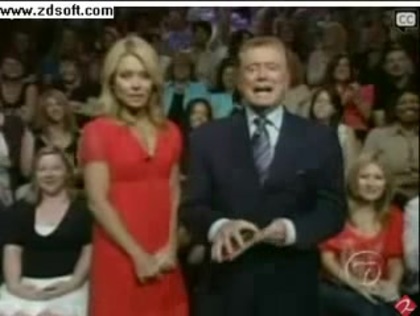 Demi Lovato-This is me(Live) with lyrics 00413 - Demilush - This is me - Live with Regis and Kelly Part oo1