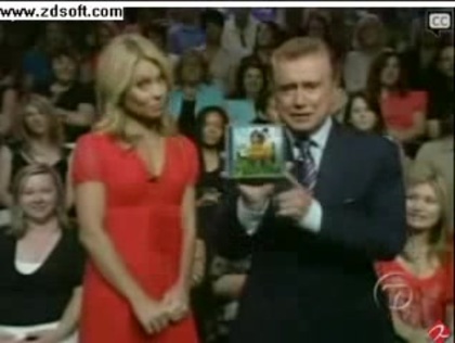 Demi Lovato-This is me(Live) with lyrics 02044 - Demilush - This is me - Live with Regis and Kelly Part oo5