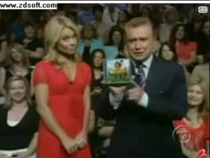 Demi Lovato-This is me(Live) with lyrics 02049 - Demilush - This is me - Live with Regis and Kelly Part oo5