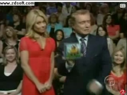 Demi Lovato-This is me(Live) with lyrics 02166 - Demilush - This is me - Live with Regis and Kelly Part oo5