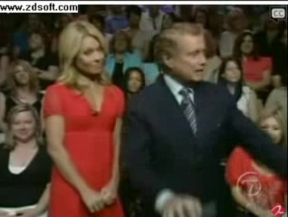 Demi Lovato-This is me(Live) with lyrics 02214 - Demilush - This is me - Live with Regis and Kelly Part oo5