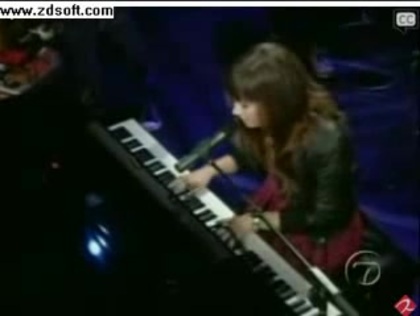 Demi Lovato-This is me(Live) with lyrics 04455 - Demilush - This is me - Live with Regis and Kelly Part oo9