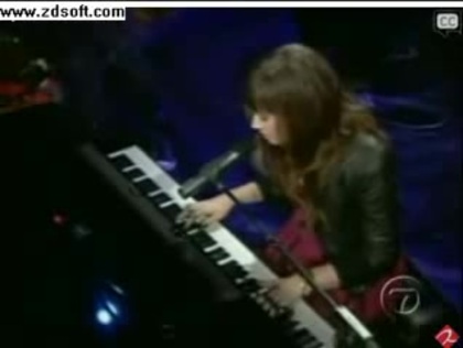 Demi Lovato-This is me(Live) with lyrics 04968 - Demilush - This is me - Live with Regis and Kelly Part o10