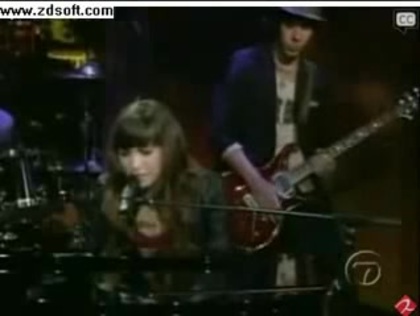 Demi Lovato-This is me(Live) with lyrics 05542 - Demilush - This is me - Live with Regis and Kelly Part o12