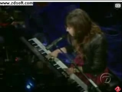 Demi Lovato-This is me(Live) with lyrics 05186 Demi Lovato-This is me(Live) with lyrics 05186