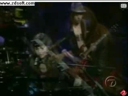 Demi Lovato-This is me(Live) with lyrics 05329