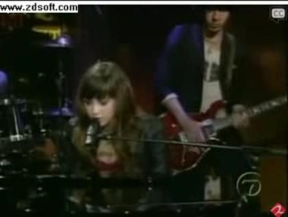 Demi Lovato-This is me(Live) with lyrics 05719 - Demilush - This is me - Live with Regis and Kelly Part o12