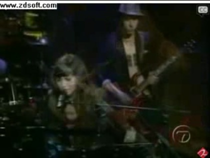 Demi Lovato-This is me(Live) with lyrics 05355