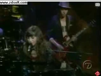 Demi Lovato-This is me(Live) with lyrics 05390 Demi Lovato-This is me(Live) with lyrics 05390