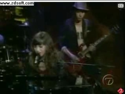 Demi Lovato-This is me(Live) with lyrics 05396 Demi Lovato-This is me(Live) with lyrics 05396