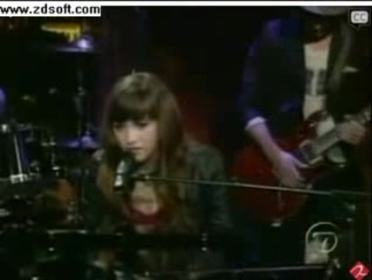 Demi Lovato-This is me(Live) with lyrics 05885