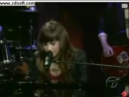 Demi Lovato-This is me(Live) with lyrics 06225