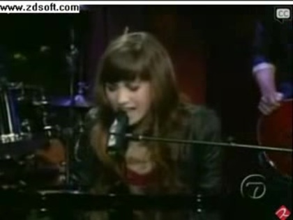 Demi Lovato-This is me(Live) with lyrics 06577