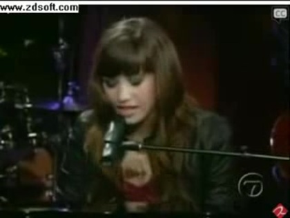 Demi Lovato-This is me(Live) with lyrics 07005 - Demilush - This is me - Live with Regis and Kelly Part o15