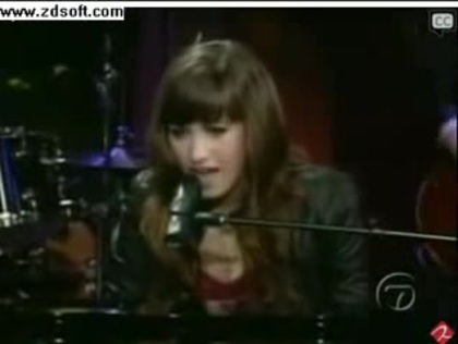 Demi Lovato-This is me(Live) with lyrics 06777