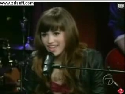 Demi Lovato-This is me(Live) with lyrics 07512