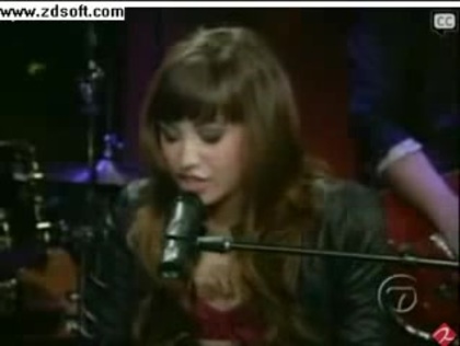 Demi Lovato-This is me(Live) with lyrics 08004 - Demilush - This is me - Live with Regis and Kelly Part o17