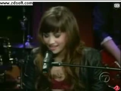 Demi Lovato-This is me(Live) with lyrics 07878