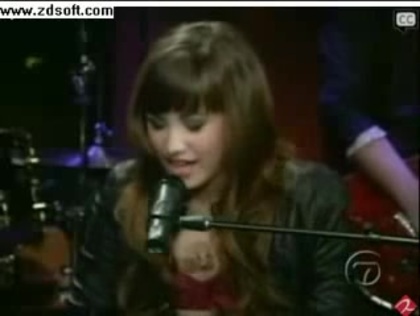 Demi Lovato-This is me(Live) with lyrics 07944 Demi Lovato-This is me(Live) with lyrics 07944