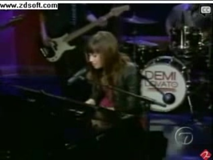 Demi Lovato-This is me(Live) with lyrics 08614