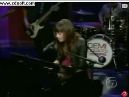 Demi Lovato-This is me(Live) with lyrics 08682
