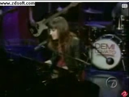 Demi Lovato-This is me(Live) with lyrics 08279