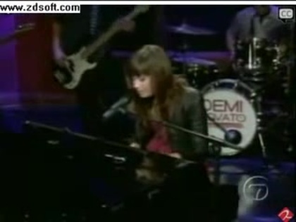 Demi Lovato-This is me(Live) with lyrics 08740