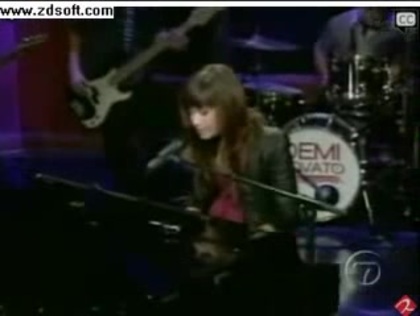 Demi Lovato-This is me(Live) with lyrics 08786 - Demilush - This is me - Live with Regis and Kelly Part o18