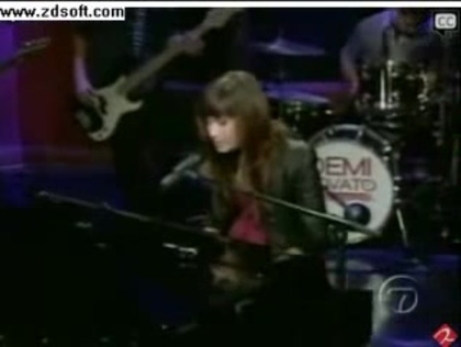 Demi Lovato-This is me(Live) with lyrics 08801 - Demilush - This is me - Live with Regis and Kelly Part o18