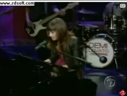 Demi Lovato-This is me(Live) with lyrics 08405 Demi Lovato-This is me(Live) with lyrics 08405