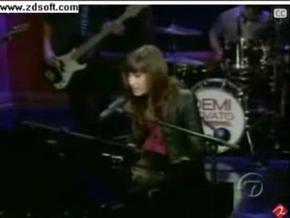 Demi Lovato-This is me(Live) with lyrics 08818 - Demilush - This is me - Live with Regis and Kelly Part o18