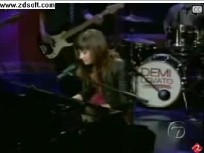 Demi Lovato-This is me(Live) with lyrics 08432 - Demilush - This is me - Live with Regis and Kelly Part o17