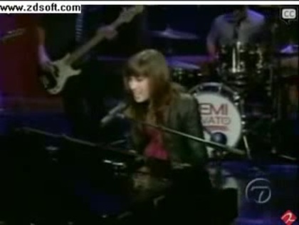 Demi Lovato-This is me(Live) with lyrics 08903 - Demilush - This is me - Live with Regis and Kelly Part o18