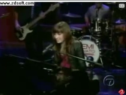 Demi Lovato-This is me(Live) with lyrics 08932 - Demilush - This is me - Live with Regis and Kelly Part o18