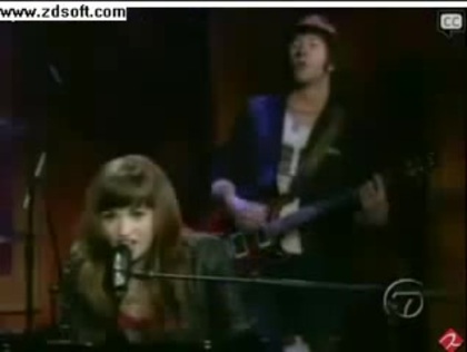 Demi Lovato-This is me(Live) with lyrics 10070 - Demilush - This is me - Live with Regis and Kelly Part o21